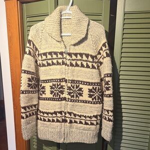 Cozy Wool Grey and Brown Knit Cowichan Sweater zip up